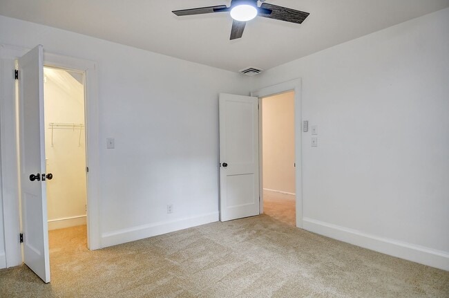 Building Photo - FOR RENT- PORTSMOUTH!