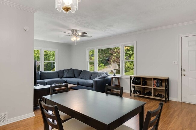 Building Photo - Charming 1950's Ranch w/ Modern Upgrades a...