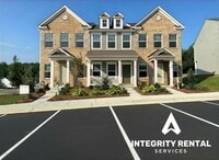 Building Photo - 2 Bedroom Townhome in Lowell (Minutes from I-85)- JULY MOVE IN!