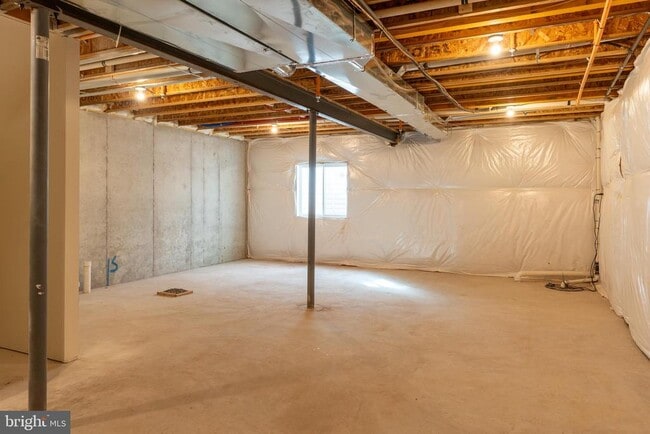 Building Photo - 48 Parry Wy