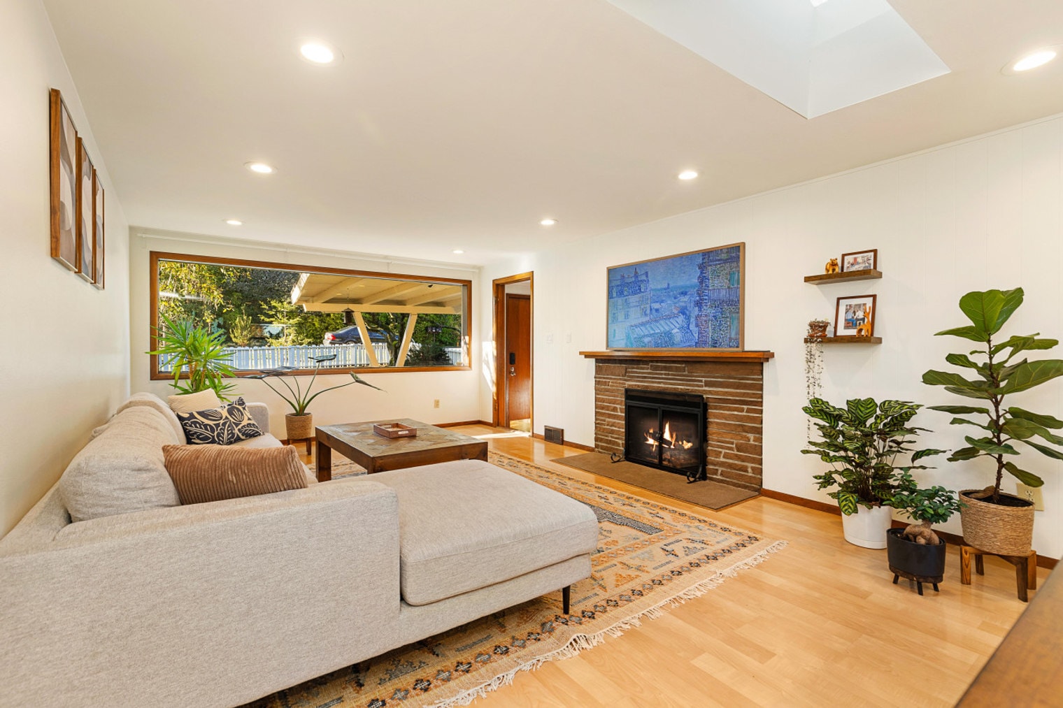 Building Photo - 10828 23rd Ave NE