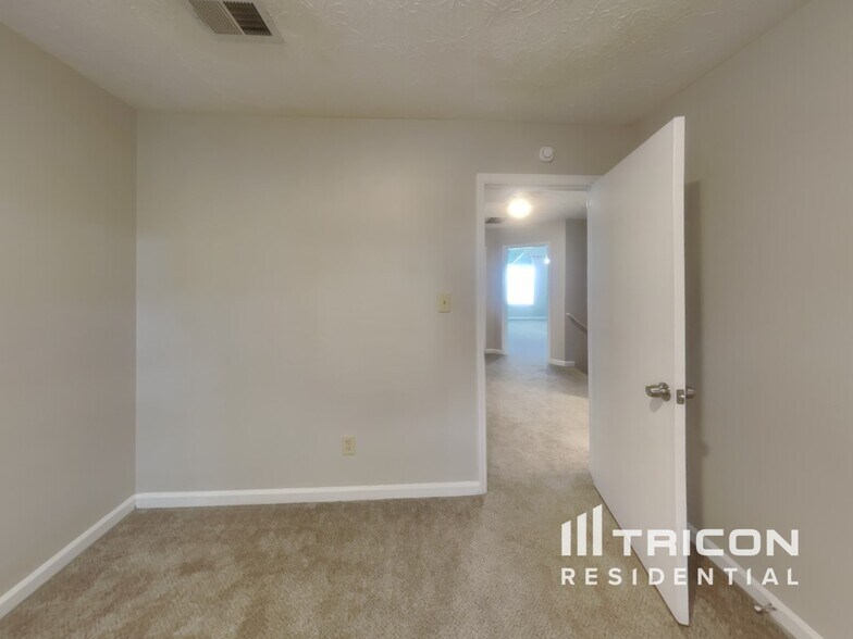 Building Photo - 3591 River Mill Ct