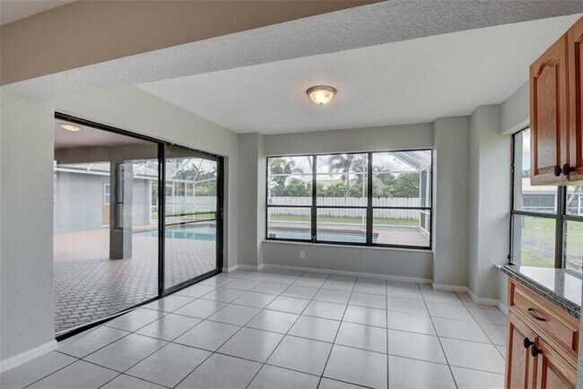 Building Photo - 637 NW 100th Ln
