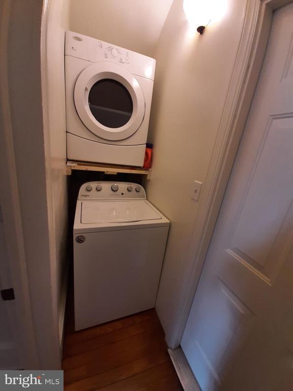 Building Photo - 553 N Loudoun St