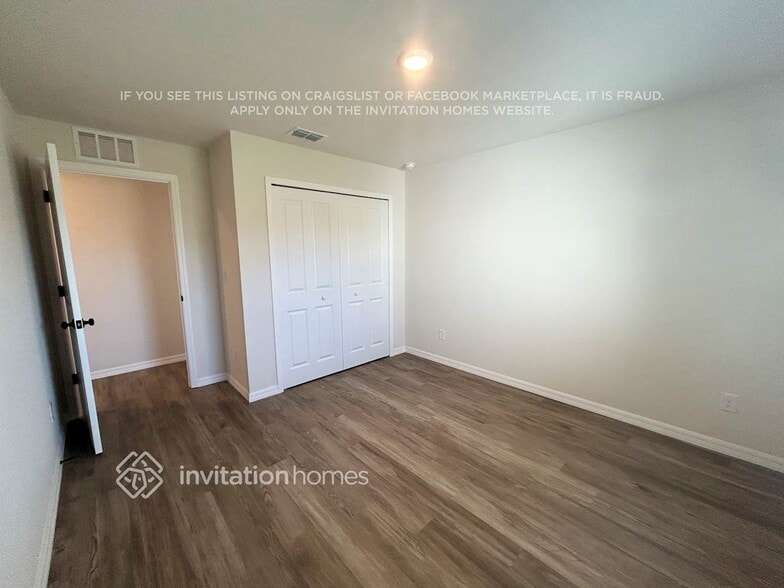 Building Photo - 623 NW 3rd Terrace