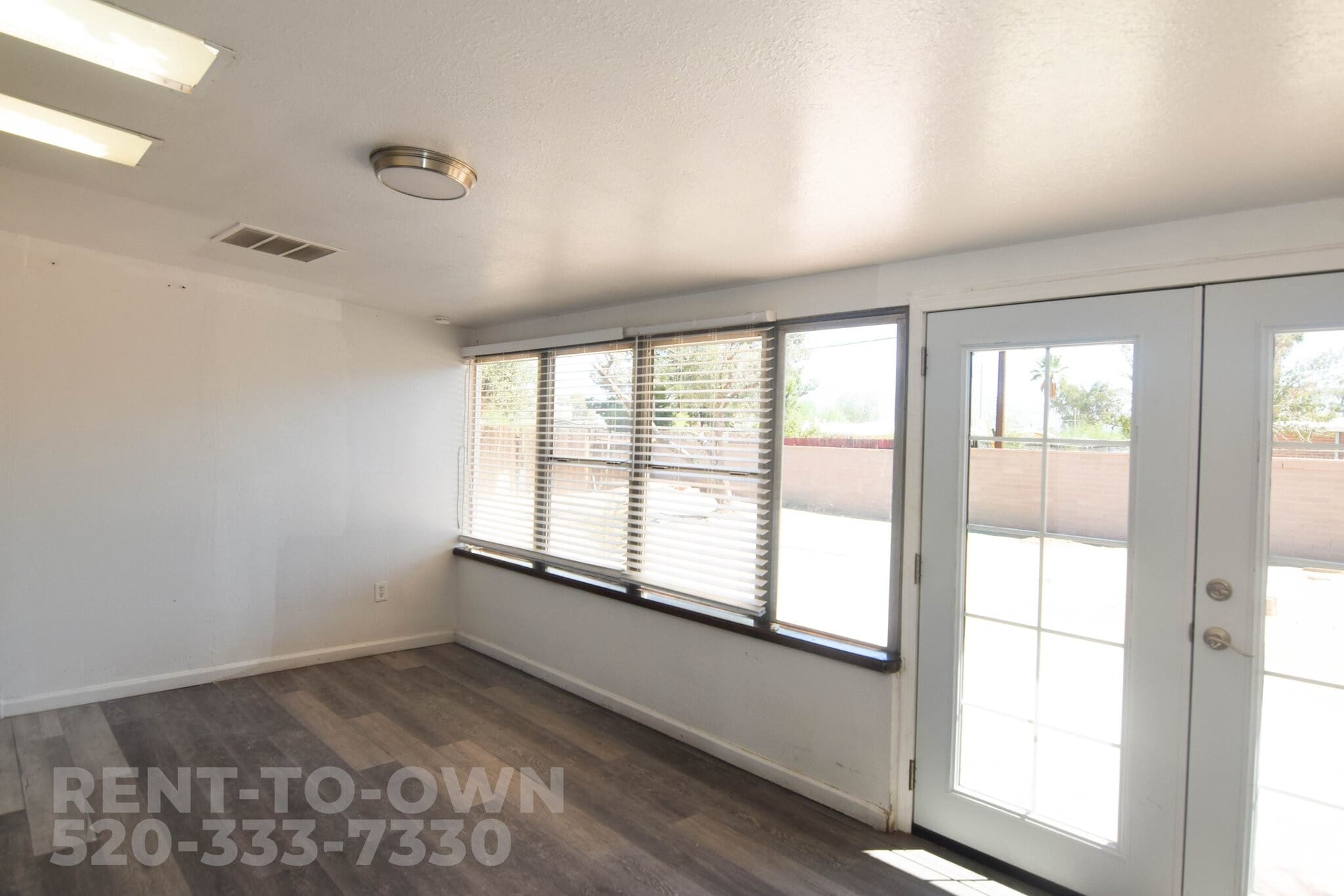 Building Photo - 941 S Baylor Dr