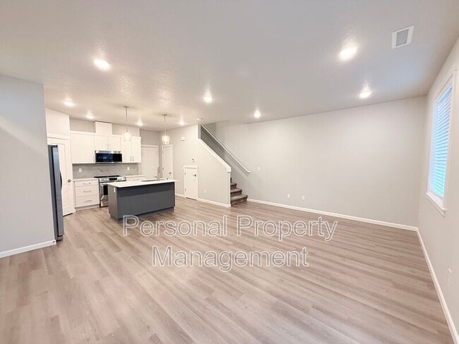 Building Photo - 16332 NE 21st St