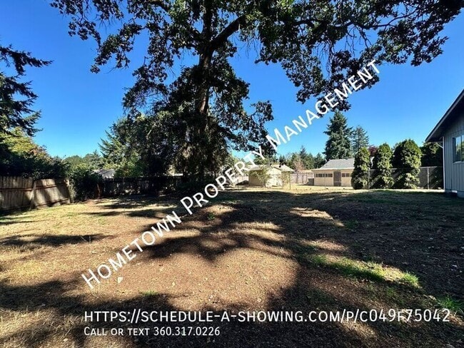 Building Photo - 1310 Goldenrod Dr SE