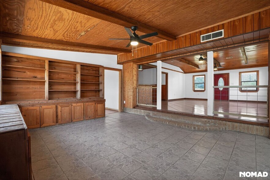 Building Photo - 372 Creekside Estates