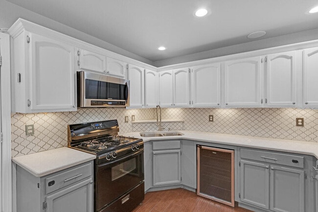 Building Photo - 440 Goldshire Pl