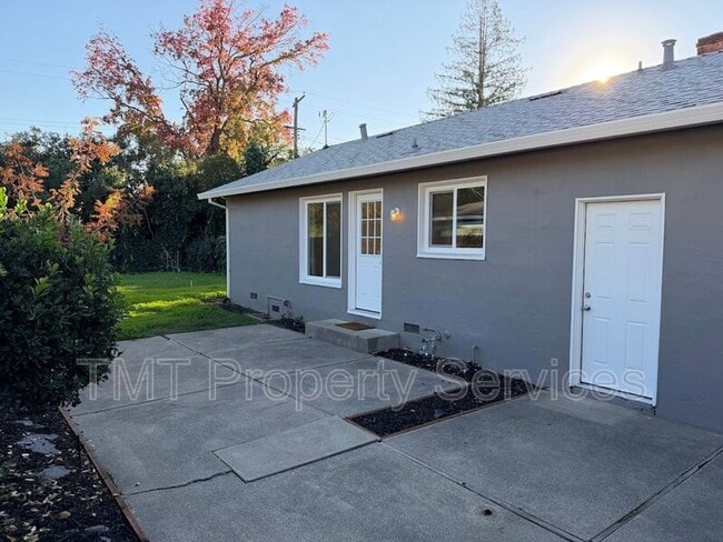 Building Photo - 2344-2346 Park Estates Dr.