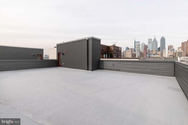 Building Photo - 752 S 16th St