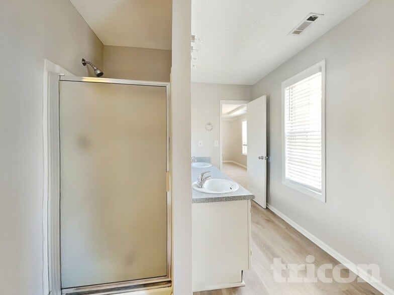 Building Photo - 1454 Glenfield Dr