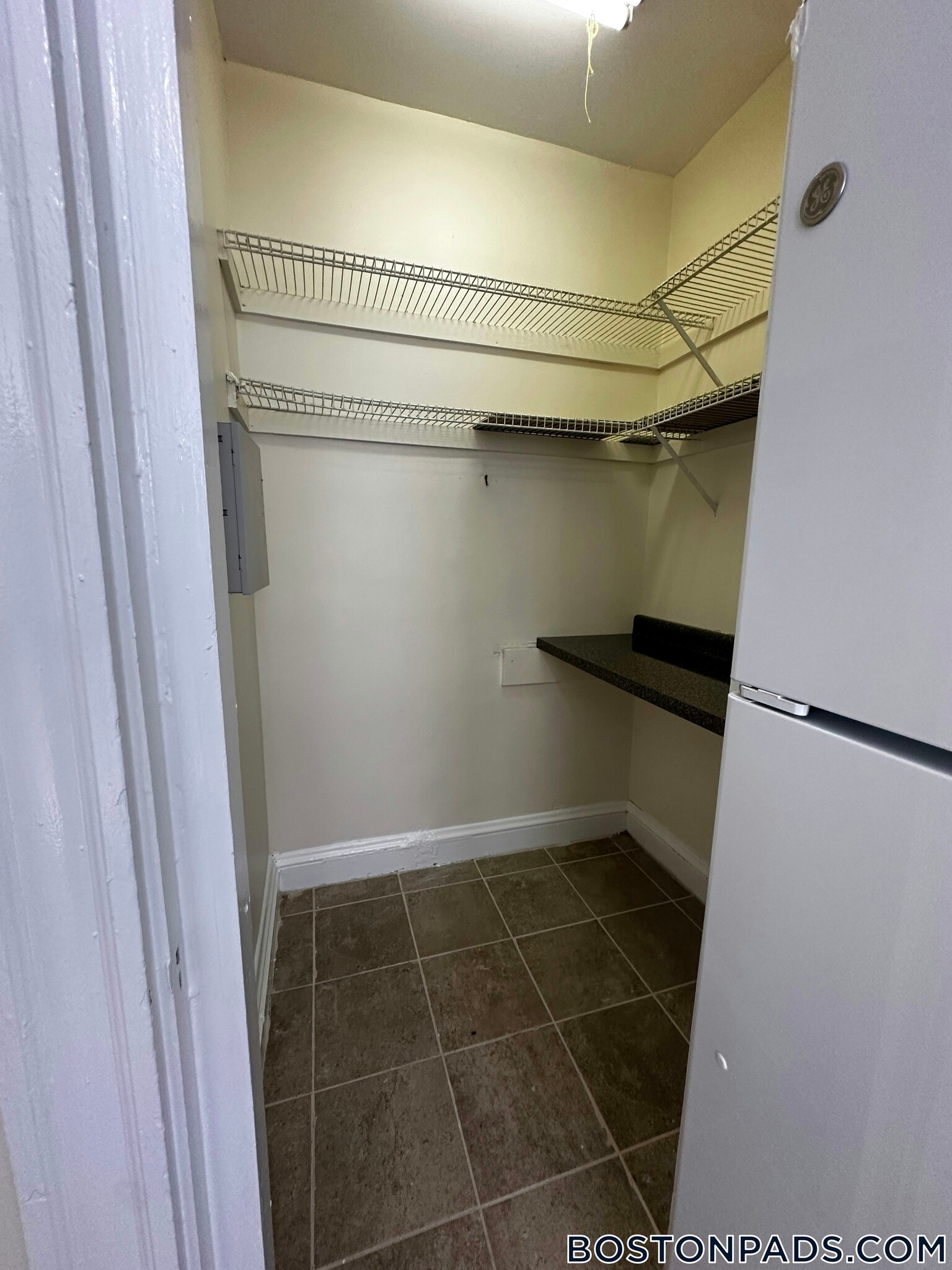 Building Photo - 5 Barrows St