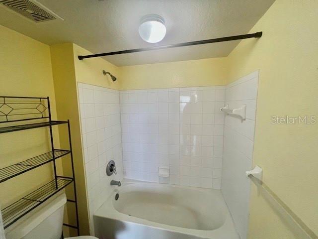 Building Photo - 13917 Fairway Island Dr