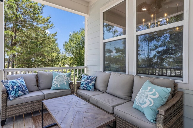 Building Photo - 1472 Georgia Pl