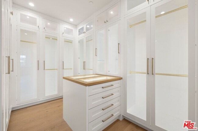 Building Photo - 1744 Correa Way