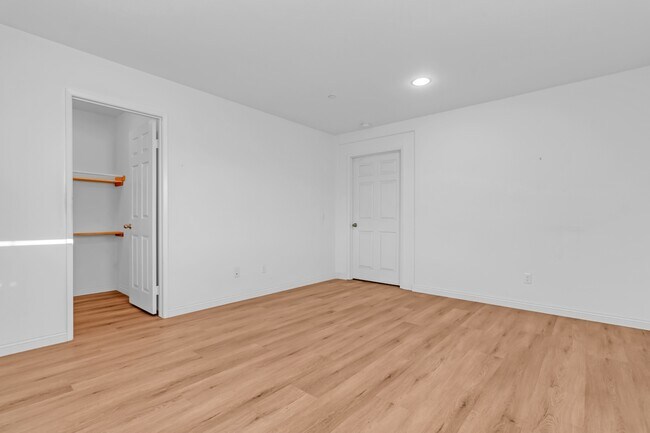 Building Photo - 4896 Stits Cir