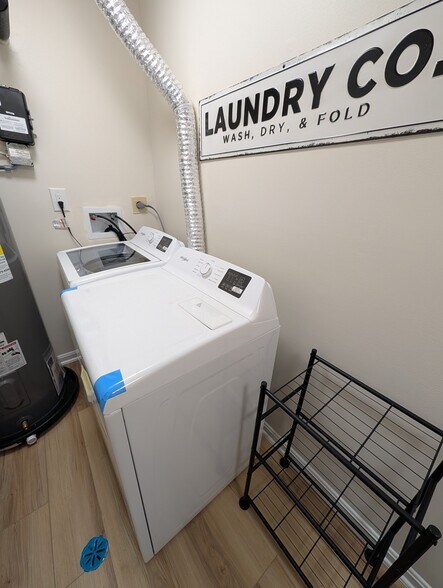 Building Photo - 9902 Grapewood Ct