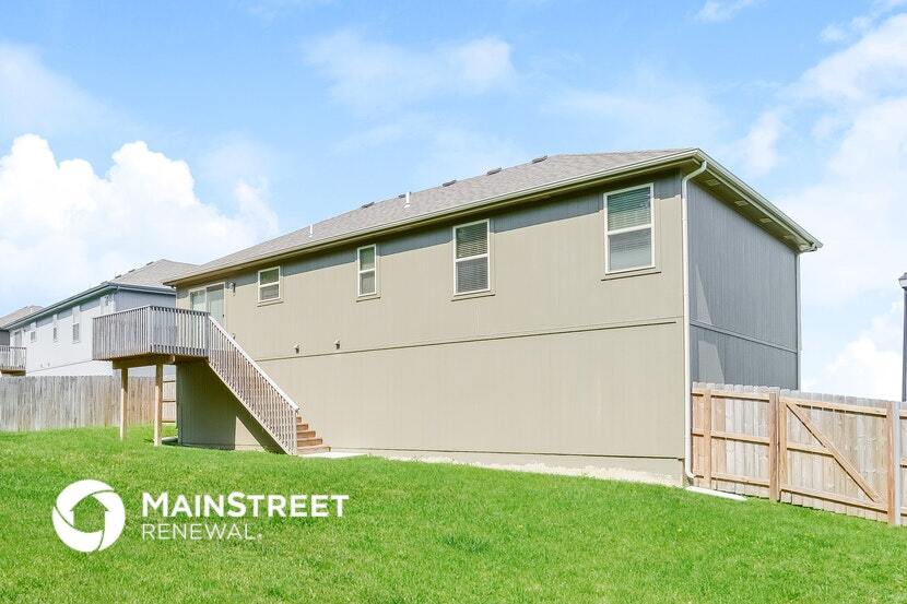 Building Photo - 2818 N 101st St