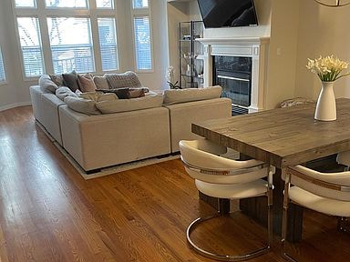 Building Photo - 31 Jackson St