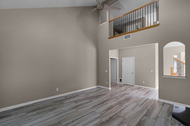 Building Photo - 4/2.5/2 Woodland Lakes Preserve Available Now
