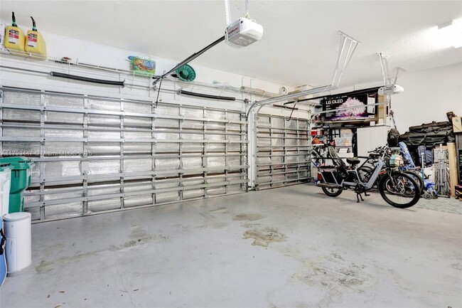 Building Photo - 8840 S Miralago Way