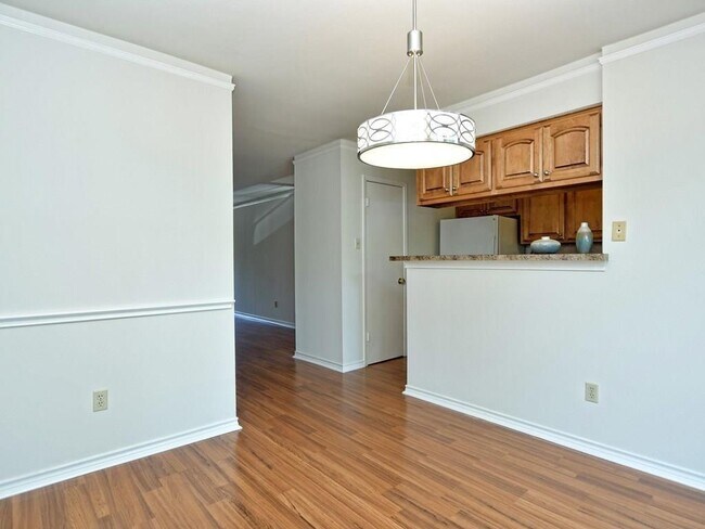 Building Photo - 4159 Steck Ave