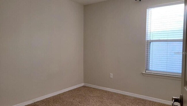 Building Photo - 7905 Iceland Gull Street