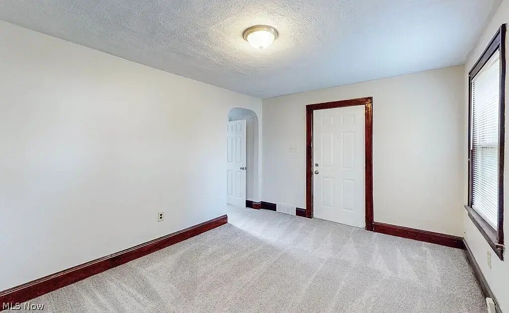 or Unfurnished per request - 411 Lindenwood Ave