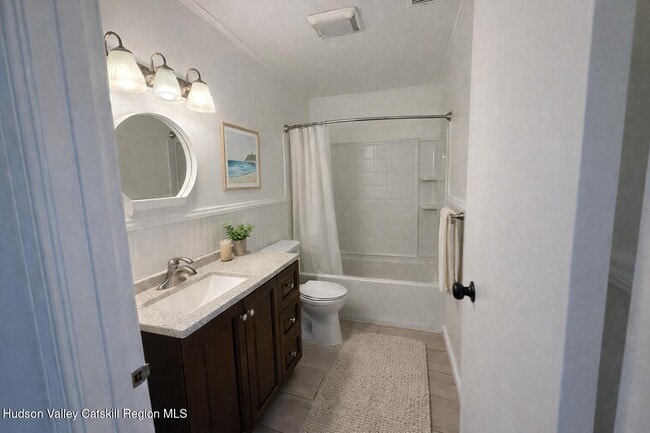 Building Photo - 259 Village Ct