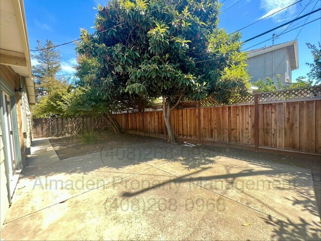 Building Photo - 924 Almaden Ave
