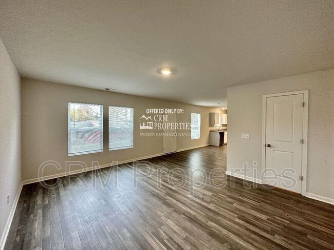 Building Photo - 974 Woodland Spgs Dr