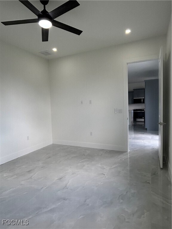 Building Photo - 358 Charwood Ave S