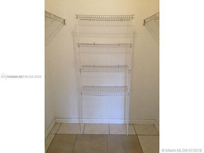 Building Photo - 8106 SW 21st Ct