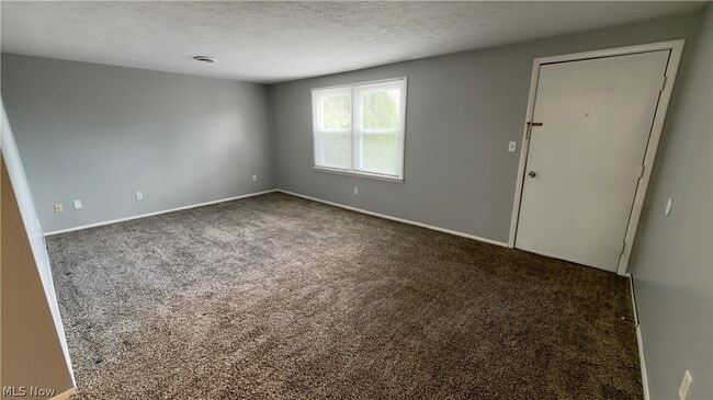 Building Photo - 4780 Pin Oak Dr