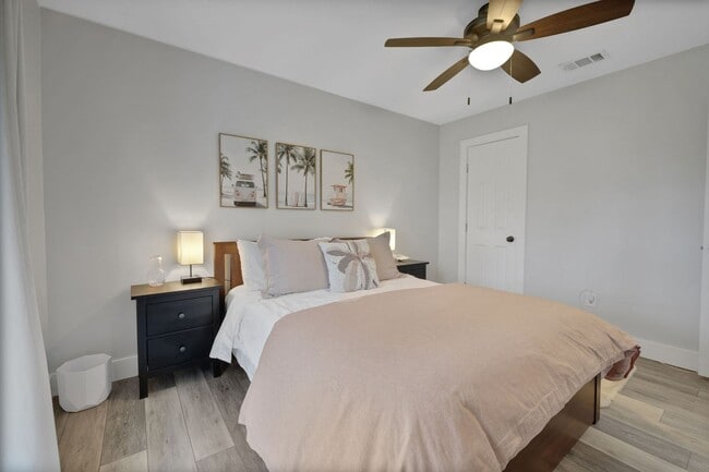 Building Photo - Rental available in Isle of Palms