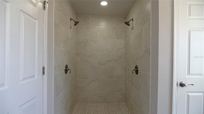 Building Photo - 110 E Dupont Ter