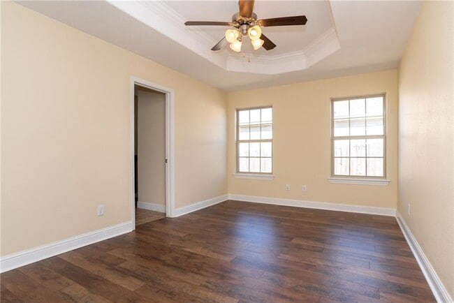 Building Photo - 2804 S C St