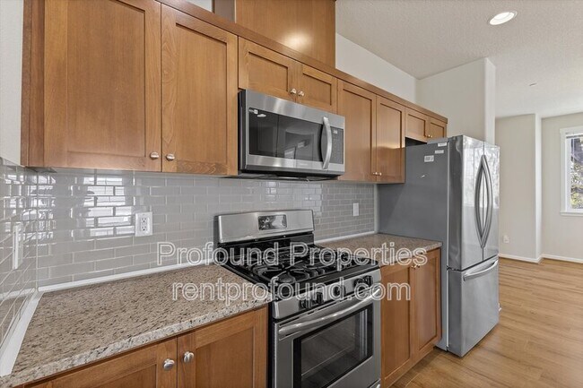 Building Photo - 13086 SW Aubergine Ter