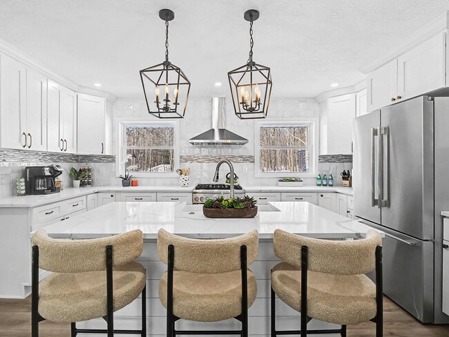 Building Photo - 28649 Jackson Rd