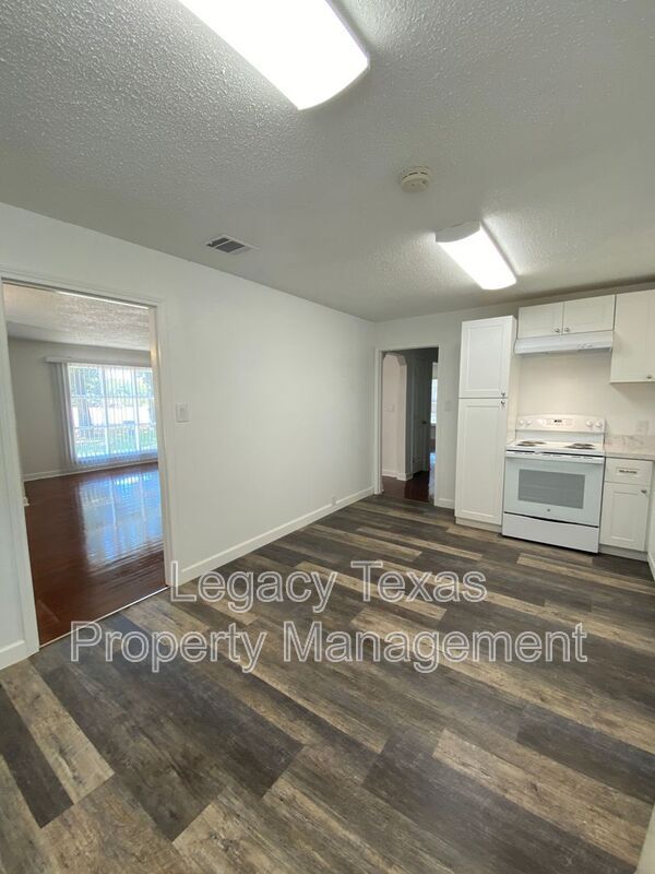 Building Photo - 1259 HCR 1439