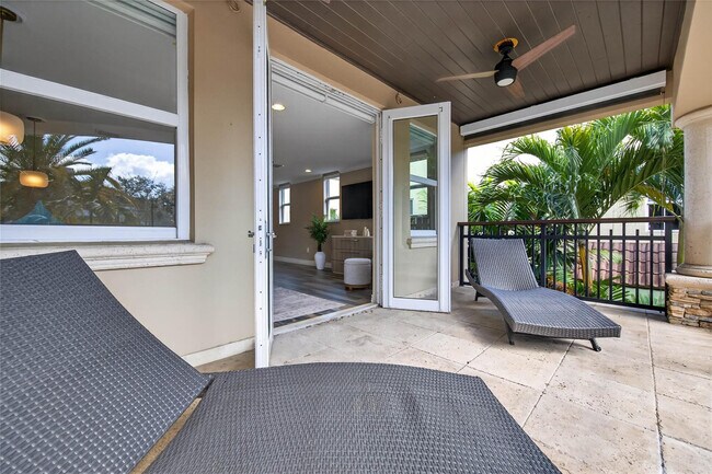 Building Photo - 1215 NE 1st St