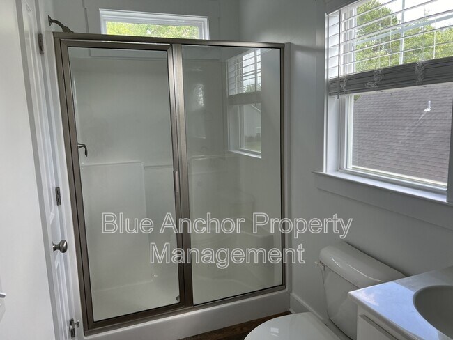 Building Photo - 153 Leeward Ln