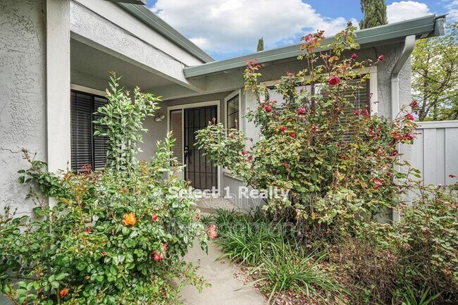 Building Photo - 546 La Corso Dr