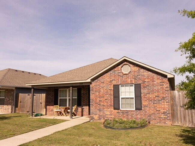 Building Photo - 1324 Morningside Dr