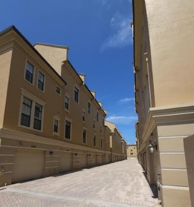 Building Photo - 2203 Soho Bay Ct