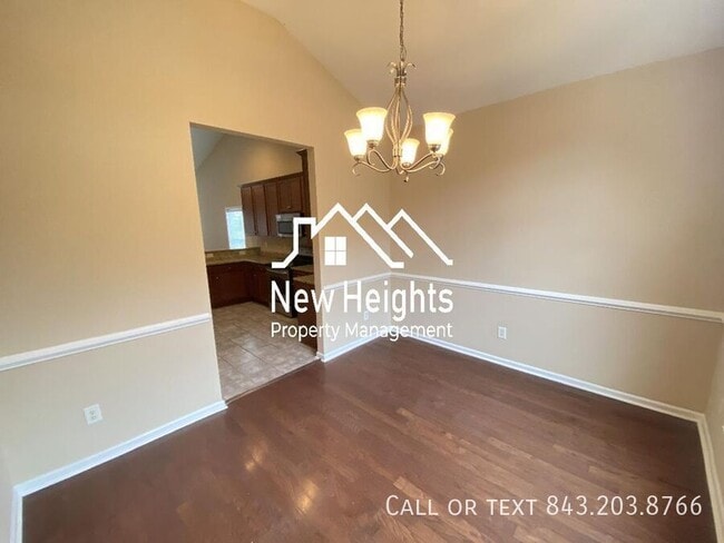 Building Photo - 8207 Ronda Dr