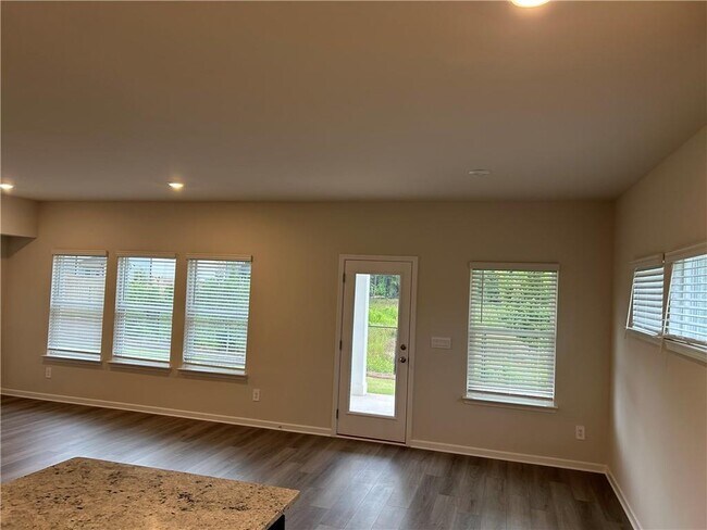 Building Photo - 6907 Winchester Pl