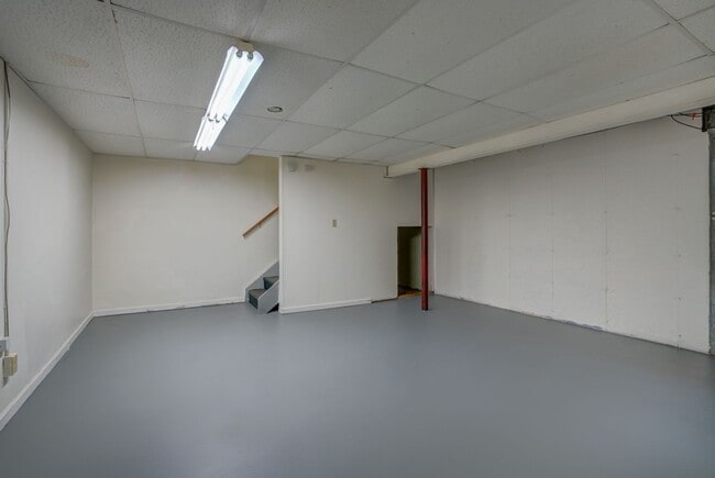 Building Photo - 5809 Balsam Rd